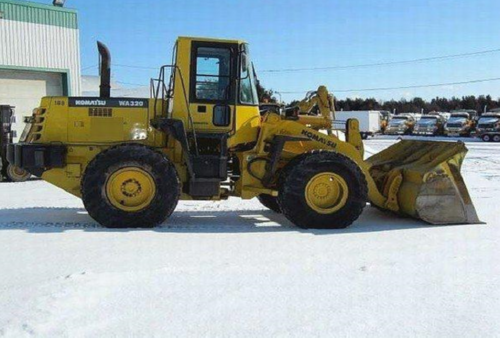 Komatsu Loader WA 320 Lastikli Yükleyici